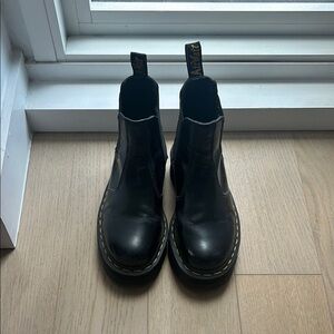 COPY - Doc Martens Platform Boot size 36